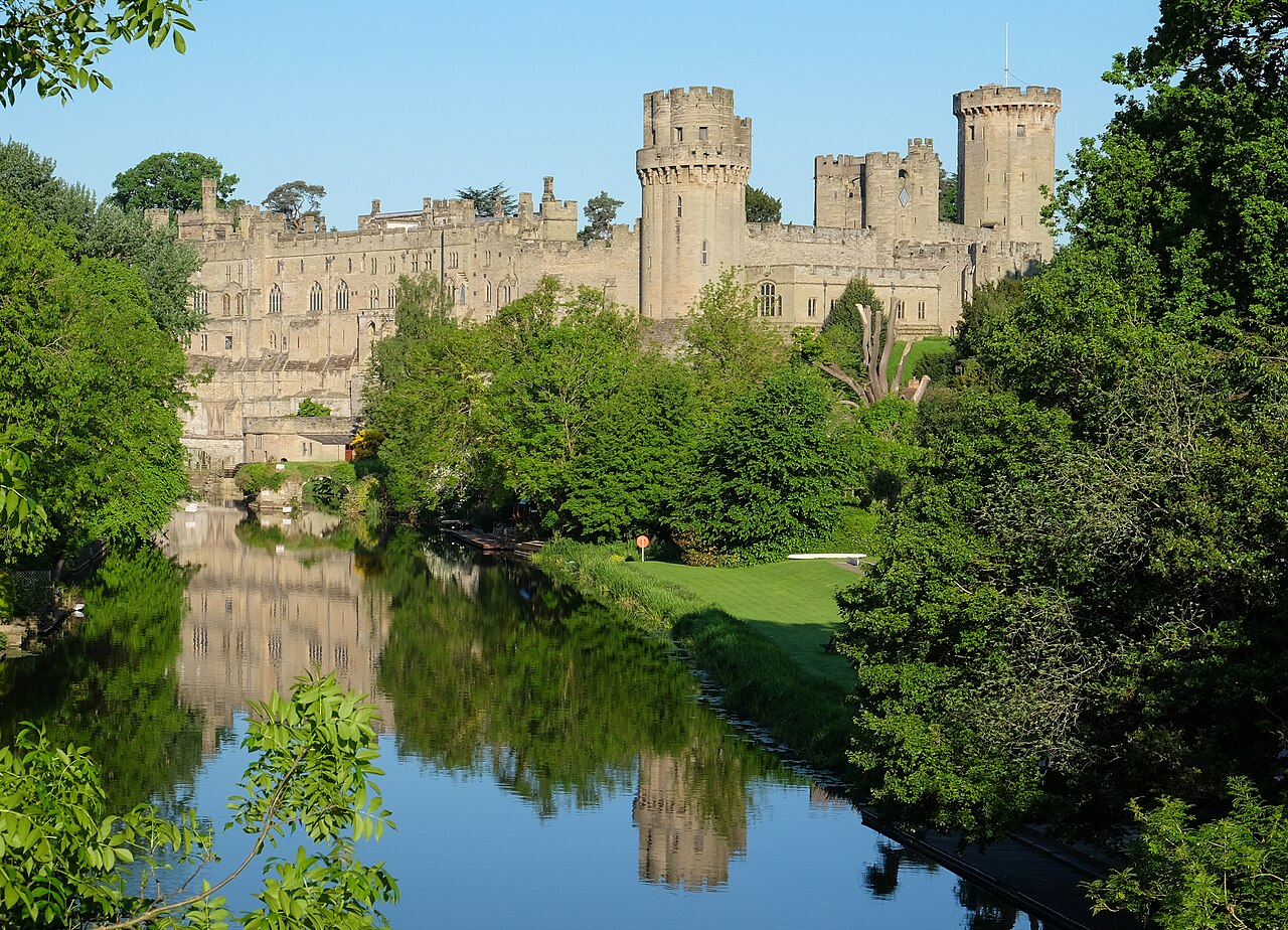 Warwick Castle & Stratford-upon-Avon (Full Day)